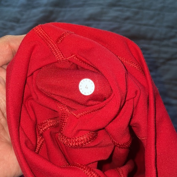 Lululemon Chinese New Year leggings - Picture 4 of 4